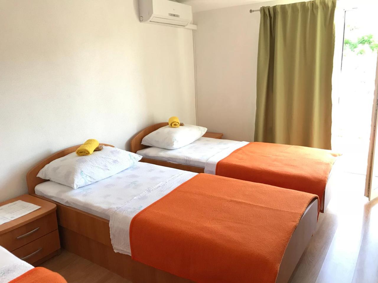 Room Ivana Neum Bagian luar foto
