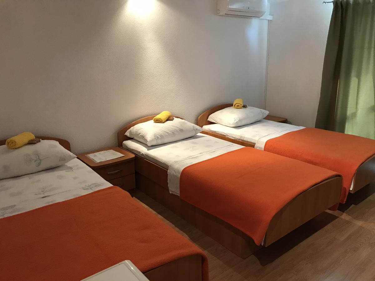 Room Ivana Neum Bagian luar foto